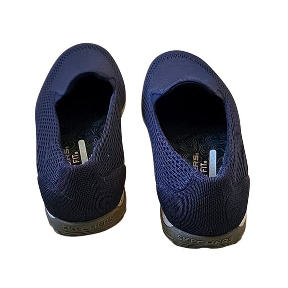 Sketchers Relaxed Fit Navy Dark Blue Slip Ons Flats Size 7.5 Wide Heel - Picture 2 of 4